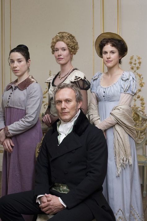 Sally Hawkins as Anne Elliot, Julia Davis as Elizabeth Elliot, Anthony Head as Sir Walter Elliot and Amanda Hale as Mary Musgrove in Persuasion (2007). Persuasion 2007, Elizabeth Elliot, Rupert Penry Jones, Anthony Head, Julia Davis, Jane Austen Movies, Persuasion Jane Austen, Jane Austen Novels, Becoming Jane