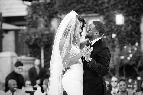 Kevin Hart Shares Sweet Never-Before-Seen Wedding Moment With Wife Eniko In Honor Of His Anniversary Kevin Hart Wife, Celebrity Wedding Photos, Igbo Wedding, Second Wedding Anniversary, Costa Rica Wedding, Dubai Wedding, Kevin Hart, Wife And Kids, Wedding Photos Poses