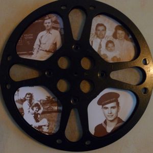 film reel decor: Rustic Crafts & Chic Decor....use a film reel for a funky picture frame Movie Room Diy, Reel Frame, Deco Cinema, Movie Reels, Movie Decor, Film Reel, Home Movie, Old Movie, Film Reels