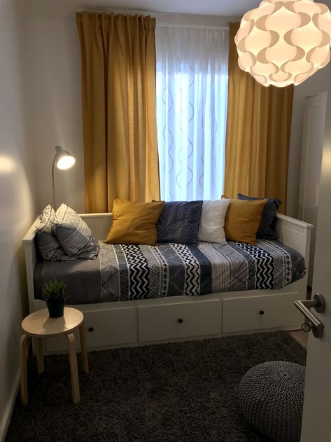 Hemnes Daybed Ideas, Hemnes Bed Ideas, Ikea Hemnes Bedroom Ideas, Hemnes Ikea Bed, Ikea Divan, Hemnes Divan, Ikea Daybed Room Ideas, Hemnes Bedroom, Ikea Hemnes Daybed