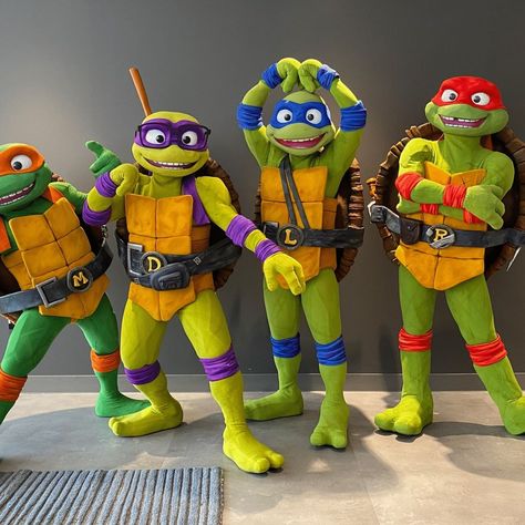 Tmnt Costume, Ninja Turtle Drawing, Leonardo Ninja Turtle, Ninja Turtle Toys, Ninja Turtles Movie, Mutant Mayhem, Turtle Tots, Silly Kids, Teenage Mutant Ninja Turtles Art