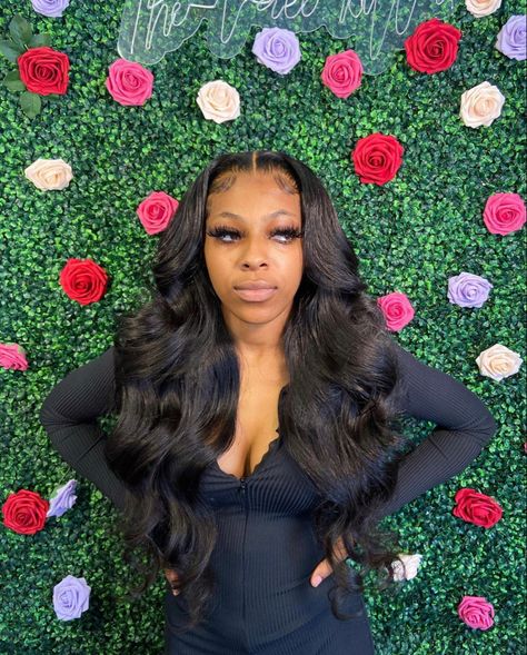 Middle Part Curls, Frontal Wig Hairstyles, Hair Laid, Dope Hairstyles, Body Wave Wig, Front Lace Wigs Human Hair, Middle Part, Baddie Hairstyles, Hair Weave