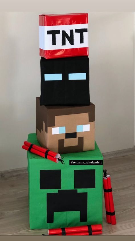 Minecraft Themed Birthday Party, Minecraft Diy, Minecraft Character, Minecraft Theme, Diy Minecraft, Themed Birthday Party, Paper Craft, Minecraft, Birthday Party