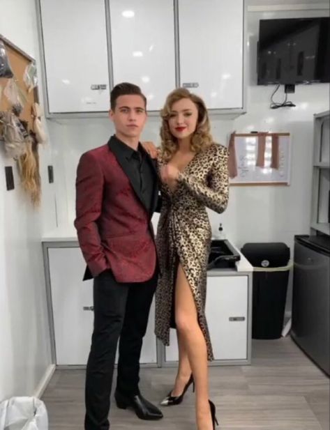 Peyton List and Tanner Buchanan Megara Hades Game, Cobra Kai Tory, Spring Formal Dresses, Tanner Buchanan, Karate Kid Movie, Payton List, Cobra Kai Dojo, Karate Kid Cobra Kai, Kid Cobra