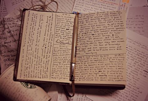 journal Writing Aesthetics, Today I Am Thankful, Buch Design, Cool Journals, Commonplace Book, Secret Diary, I Am Thankful, Writing Therapy, So Real