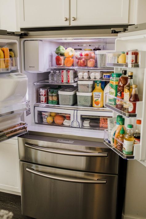 Produce Storage and Fridge Organization with @ashleysfreshfix Double Door Fridge Organization, Fridge Goals Snacks, Healthy Fridge Goals, Fridge Goals Healthy Food, Full Fridge Goals, Fridge Goals, Full Fridge, Food Organization, Healthy Fridge