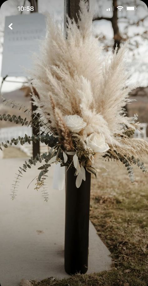 Pampas Eucalyptus Centerpiece, Gold Centerpieces Diy, White Wedding Table Decor, Eucalyptus Centerpiece, Grass Centerpiece, Black Centerpieces, Olive Green Weddings, Rental Ideas, Boho Ideas