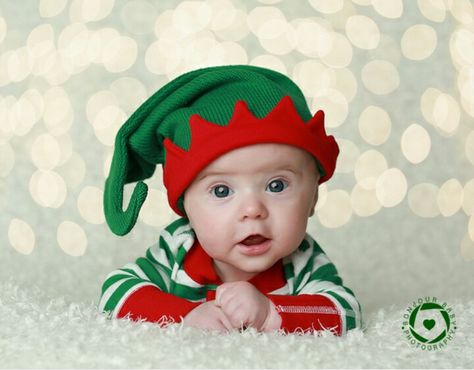 Monthly Baby Photos Boy, Baby Christmas Photoshoot, Baby Picture Ideas, 3 Month Old Baby Pictures, Baby Christmas Photography, Christmas Baby Pictures, Baby Christmas Photos, Newborn Photography Boy, 3 Month Old