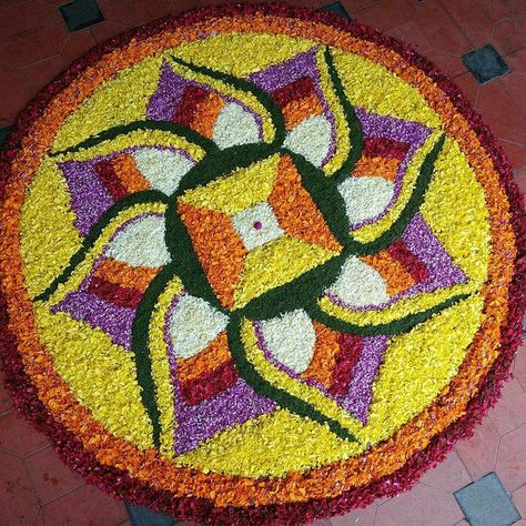 Onam Vibes, Onam Images, Onam Pookalam Design, Floral Rangoli, Onam Pookalam, Poo Kolam, Pookalam Design, Simple Flower Rangoli, Flowers Rangoli