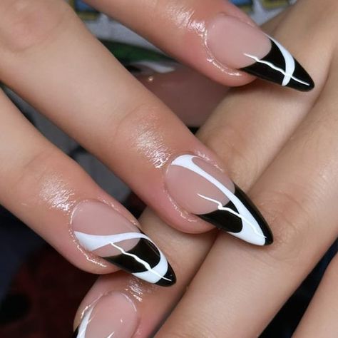 Classy Black And White Nails, Monochrome Nails, Black And White Nail, Black And White Nail Designs, Zebra Print Nails, Crazy Nail Designs, Coral Nails, French Tip Nail Designs, Flower Nail Designs