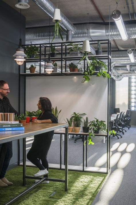 Office Dividers, Innovative Office, Cool Office Space, Office Design Inspiration, Coworking Office, Divider Design, Corporate Office Design, Office Space Design, Office Layout