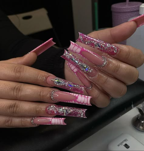 Baddie Nails, Ombre Acrylic Nails, Colored Acrylic Nails, French Tip Acrylic Nails, Dope Nail Designs, Acrylic Nails Coffin Pink, Unique Acrylic Nails, Acrylic Nails Coffin Short, Pink Acrylic Nails