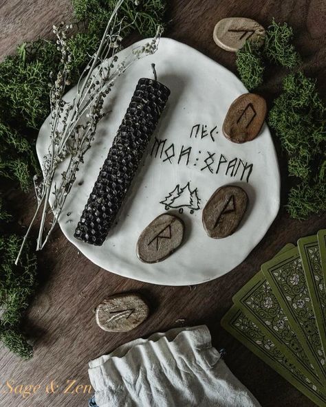 🖤 Good Morning everyone!! Looks like it’s going to be a stormy day here in Sydney, so I thought todays pic of Runes was appropriate for the weather here 🖤🖤 Witches love Runes!!! ❥ ᚠ ᚢ ᚺ ❥ #runes #norsepagan #witches #witchcraft #divination #freya #odin #thor #frigga #vikings Thor Aesthetic Norse, Asatru Aesthetic, Rune Aesthetic, Love Runes, Runes Aesthetic, European Folklore, Norse Legend, Ancient Runes, Odin Thor