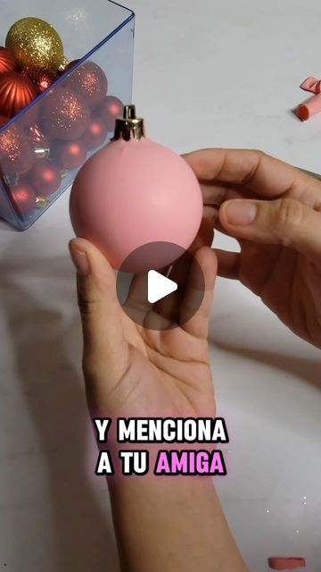 📍Decoraciones con globos | Curso 100% ONLINE 😍 on Instagram: "➤ Aprende decoraciones navideñas ⇩

 ✨Clic en el link de mi perfil 
⇨ @elsadecora ⇦ para aprender paso a paso decoraciones navideñas en nuestro curso 100% online. 🫶🏻🎄

 Aprovecha la mejor promoción especial que HOY tenemos disponible. 🎁

 Aprenderás desde lo más básico, aprenderás las mejores tendencias con las mejores estrategias y tips y muchos más….

🙃 Comienza ahora, hazlo para emprender o para decorar tus propias fiestas. 🎉 🎅

Aprende en tus ratos libres desde tu celular o computadora. 👩🏻‍💻 

Clic en el enlace de mi perfil ➜ @elsadecora ⇦  o envíame un mensaje aquí por Instagram. 😇 

Entra hoy y recibe bonos gratuitos 🎁

⇾  Sígueme @elsadecora 
⇾  Guarda este video 
⇾  Compártelo 🧡 
⇾  Comenta “Yo quiero”

Te Ideas Navidad, Christmas Decoration, Christmas Ideas, Christmas Decorations, Christmas, On Instagram, Natal