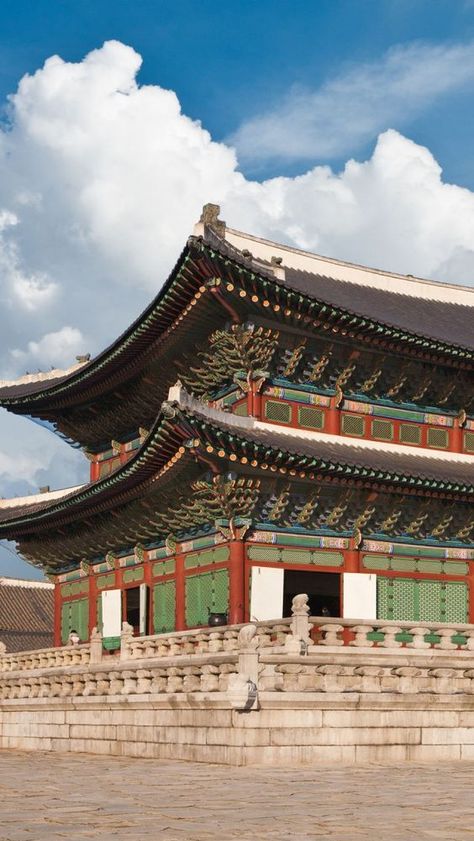 South Korea Palace, Korea Palace, Korean Palace, Ski Inspiration, Ancient Korea, Gyeongbokgung Palace, Travel Europe Cheap, Beautiful Summer Wallpaper, Living In Korea