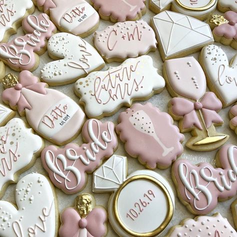 Cowtown Cookie Co. on Instagram: “Hope your weekend is poppin’🍾🥂💕 Happy Friday!” Bride Cookies, Wedding Shower Cookies, Bridal Cookies, Bridal Shower Desserts, Blush Bridal Showers, Bridal Shower Wine, Wedding Cookie, Bridal Shower Inspo, Bridal Shower Cookies