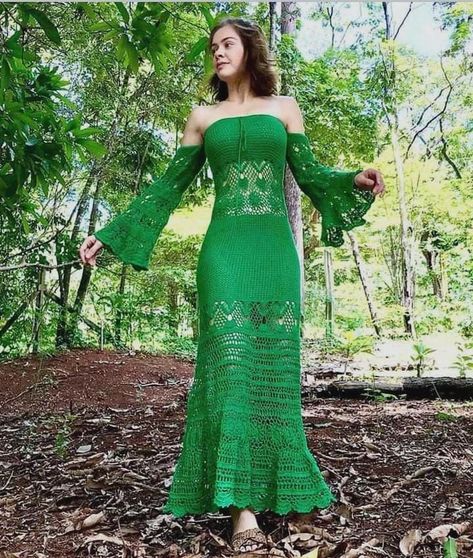 Crochet long Maxi Crochet Prom Dresses, Crochet Long Dresses, Prom Dress Pattern, Crochet Bodycon Dresses, Crochet Wedding Dresses, Prom Dress Inspo, Crochet Hoodie, Pretty Crochet, Crochet Mermaid