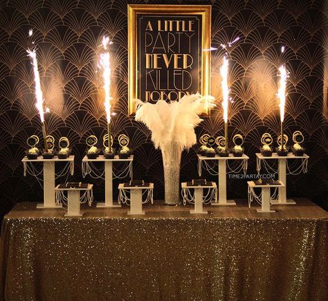 Check out this glamourous  Great Gatsby Themed Graduation Party. The dessert table is stunning!!! Loving the feathers! See more party ideas at CatchMyParty.com Harlem Nights Theme, Themed Graduation Party, End Of School Party Ideas, End Of School Party, Gatsby Birthday Party, School Party Ideas, Gatsby Party Decorations, Great Gatsby Themed Party, Great Gatsby Theme