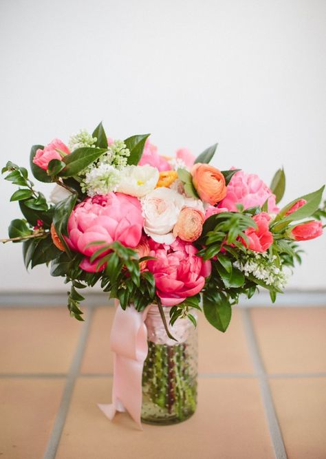 Pink And Coral Wedding, Coral And Pink Wedding Flowers, Coral Pink White Wedding Flowers, White Peach Coral Wedding Flowers, Coral Peonies Wedding, Peach Wedding Bouquet Coral, Ranunculus Bouquet, Coral Wedding Flowers, Rosa Pink