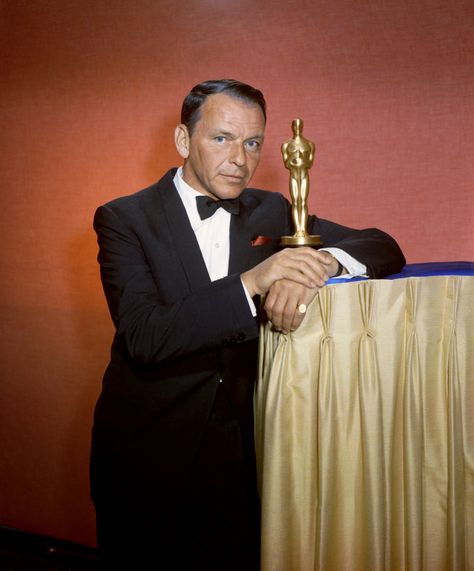 Frank Sinatra, host of the 35th Academy Awards, 1963. From Here To Eternity, Oscar Award, Swinging Sixties, Hooray For Hollywood, Best Supporting Actor, Dean Martin, Celebrities Humor, Oscar Winners, Frank Sinatra