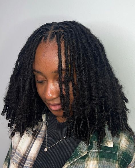 Loc Styles Medium Mohawk, Womens Starter Locs, Fine Hair Locs Black Women, Medium Sized Locs Women, Loose End Locs, Laid Back Outfits Black Women, Traditional Locs Black Women, Locks With Curly Ends, Female Dreadlocks Styles Medium