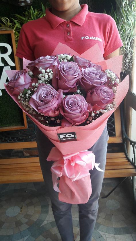 Gifts With Flowers, Ecuadorian Roses, Davao City, Ig Account, Rose Arrangements, Flowers Gifts, Send Flowers, Delivery Gifts, Fb Page