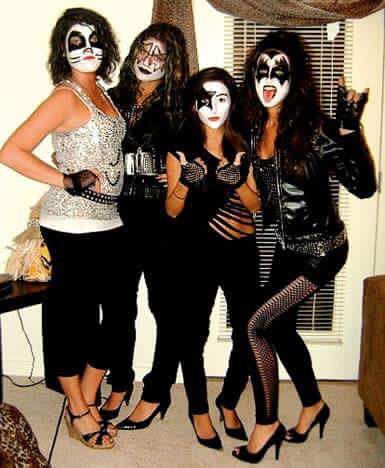 Da Girls Kiss Band Costume, Rock Band Costumes, Kiss Halloween Costumes, 80s Theme Party Outfits, Kiss Costume, Creepy Costumes, Diy Halloween Costumes For Women, Halloween Costume Idea, Adult Halloween Party