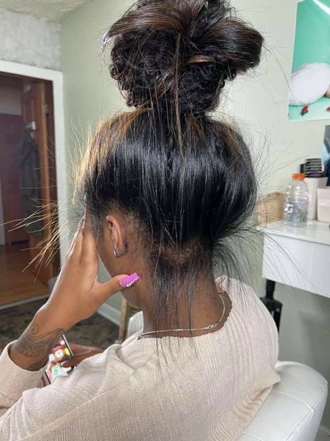 Skunk Strip, Skunk Stripe, Quick Weave Hairstyles, Braids Hairstyles Pictures, Dyed Natural Hair, Protective Hairstyles Braids, Natural Hair Styles Easy, Dope Hairstyles, Ponytail Styles