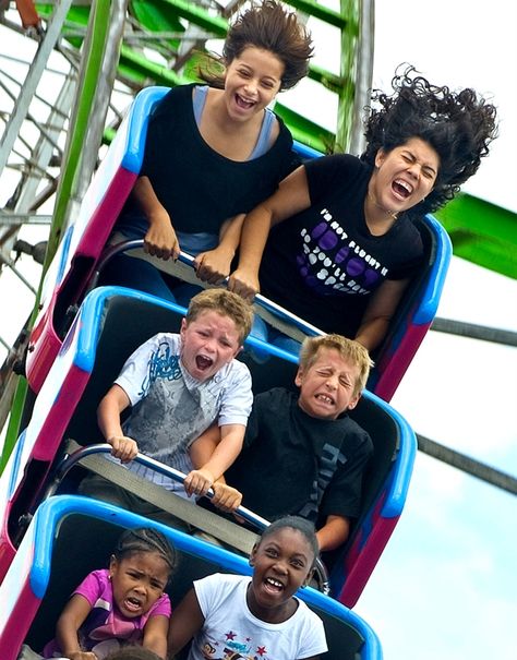 Now THAT'S summertime summertime. We have the songs to go with it. http://songmango.com/endless-summer-playlist/ Beto Carrero World, Photo Action, Lightning Storm, Thrill Ride, Family Parenting, 인물 사진, Facial Expressions, Amusement Park, Roller Coaster