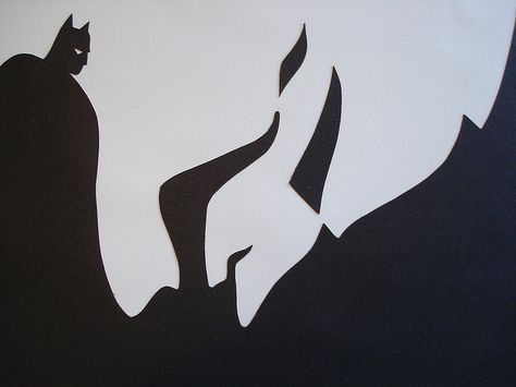 This is an incredible rendering I found while researching a past art project. Noma Bar, Negative Space Art, Illustration Design Graphique, Figure Ground, Batman Figures, Optical Illusions Art, Principles Of Design, Illusion Art, Stencil Art