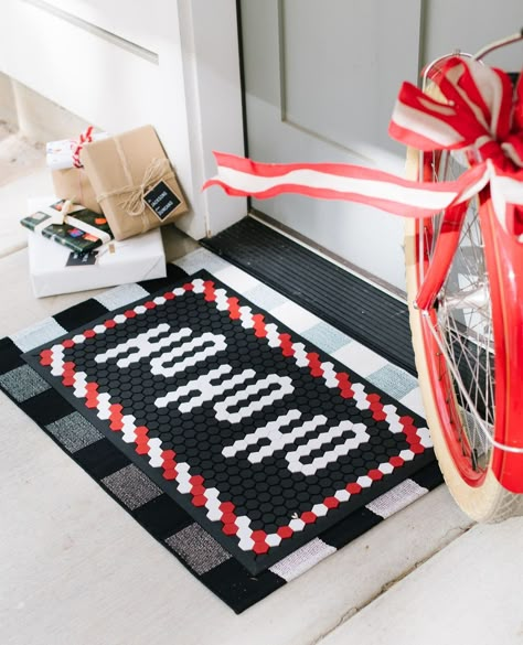 Letterfolk Christmas, Tile Mat Christmas Ideas, Letterfolk Christmas Mat, Letterfolk Fall Mat, Christmas Letterfolk Mat, Tile Mat Christmas, Letterfolk Tile Mat Ideas New Year, Letterfolk Tile Mat Ideas Summer, Christmas Letterfolk Tile Mat