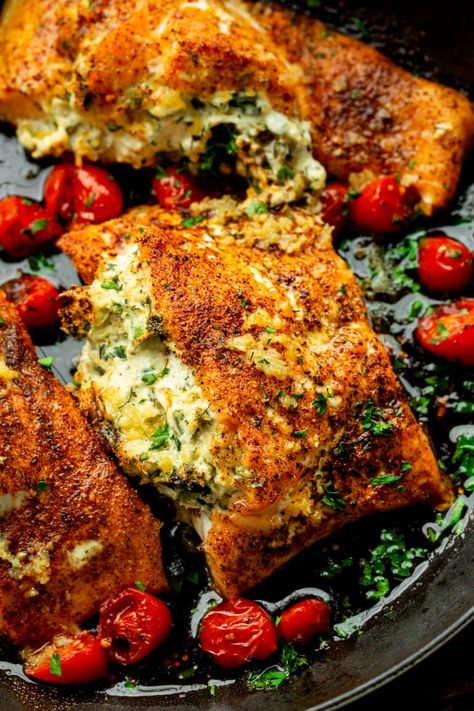 Stuffed Salmon Recipes Spinach Baked, Artichoke Salmon, Stuff Salmon, Stuffed Salmon Recipes, Spinach Stuffed Salmon, Salmon Recipe Videos, Artichoke Stuffed, Stuffed Salmon, Spinach Bake