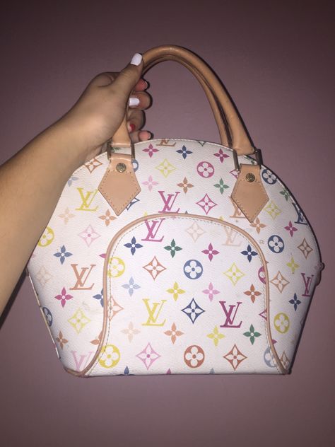 Louis Vuitton bag rainbow🌈✨ Louis Vuitton Handbags Rainbow, Louis Vuitton Rainbow Bag, Rainbow Louis Vuitton Bag, Fits Summer, Rainbow Bag, Expensive Handbags, Handbag Heaven, Fancy Bags, Louis Vuitton Pochette