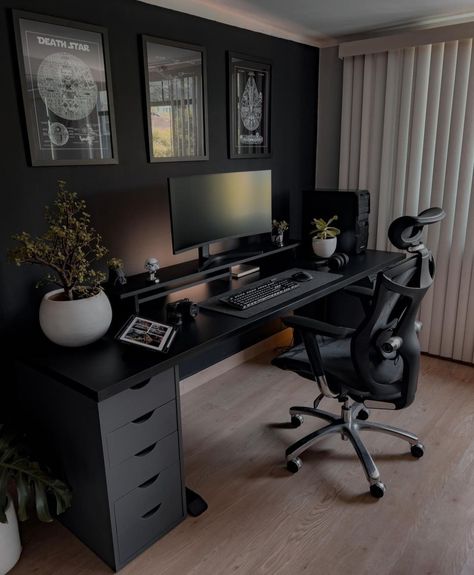 Work Bedroom Ideas, Ikea Desk Gaming Setup, Minimal Gaming Room, All Black Desk Setup, Black And Wood Pc Setup, Modern Gaming Desk Setup, Gamer Man Cave Ideas, Men Office Ideas Home, Black Gaming Room Setup