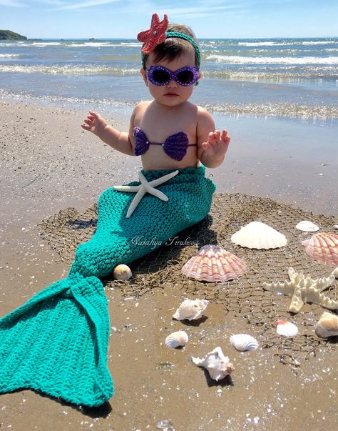 Toddler Mermaid Costumes, Baby Mermaid Costumes, Baby Mermaid Outfit, Baby Mermaid Tail, Baby Mermaid Crochet, 6 Month Baby Picture Ideas, Mermaid Crochet Pattern, Mermaid Crochet, Girls Mermaid Tail