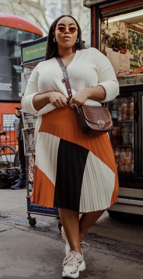 Plus Size Business Casual Summer, Plus Size Business Attire, Stylish Business Outfits, Plus Size Business Casual, Curvy Skirt, Plus Size Business, Pentecostal Fashion, Chose Outfit, Business Casual Summer