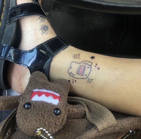 Domo Kun Tattoo, Paul Frank Tattoo, Smiski Tattoo, Domo Tattoo, Domo Kun, Dream Tattoos, Piercing Tattoo, Creative Tattoos, Tattoo Inspo