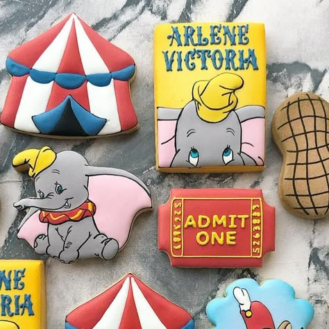 Hi Sweetie | Galletas decoradas on Instagram: "“The very things that hold you down are going to lift you up” 🐘🎈🎪 . . . . Cortadores de: @thecookiestudiohmo #decoratedcookies #costumecookies #sugarcookies #sugarcookiesofinstagram #royalicingcookies #dumbocookies #galletaspersonalizadas #galletasdecoradas #galletasdecoradasconroyalicing #galletasdumbo #hermosillosonora #hermosillo #hisweetiehmo" Dumbo Birthday, Dumbo Birthday Party, Prince Baby Shower, Cookie Inspiration, Royal Icing Cookies, 1st Bday, Hold You, Bday Party, Gender Reveal