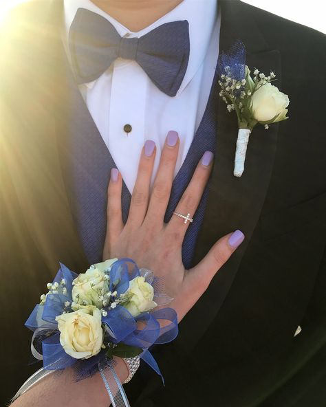 Prom Corsage Blue, Prom Corsage White, Gold Corsage, Prom Flowers Corsage, Black Corsage, Blue Corsage, Prom Tux, White Corsage, Blue Boutonniere