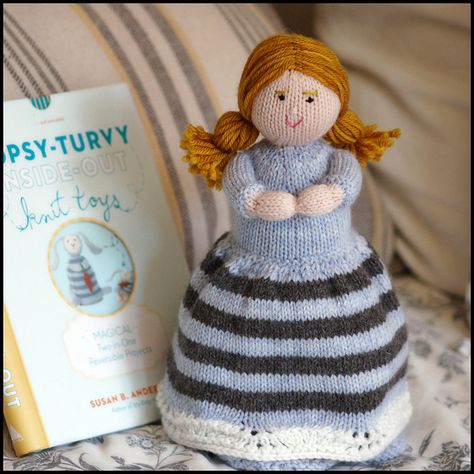 Susan B. Anderson's Petticoat Dolls pattern from her new book Topsy-Turvy Inside-Out Knitter Toys Topsy Turvy Doll Pattern Free, Twiddle Blanket Knitted, Topsy Turvy Crochet Doll Pattern Free, Topsy Turvy Doll, Topsy Turvy Doll Pattern, Dolls Blanket Knitting Pattern, Knit Comfort Dolls, Topsy Turvy, Knitted Doll Patterns