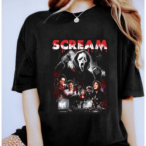 Unisex Short Sleeve Tee - Materials: 100% Cotton. Otton Medium-Heavy Fabric (8.0 Oz/Yd (271.25 G/M)) - Size: S,M,L, Xl, 2xl - Cloose Fit - Sewn In Label - Runs True To Size Vintage Outfits Retro, 90s Horror Movies, 90s Horror, Scream Ghostface, Ghost Gifts, Horror Movie Shirts, Outfit Retro, Michael Myers Halloween, Horror Halloween