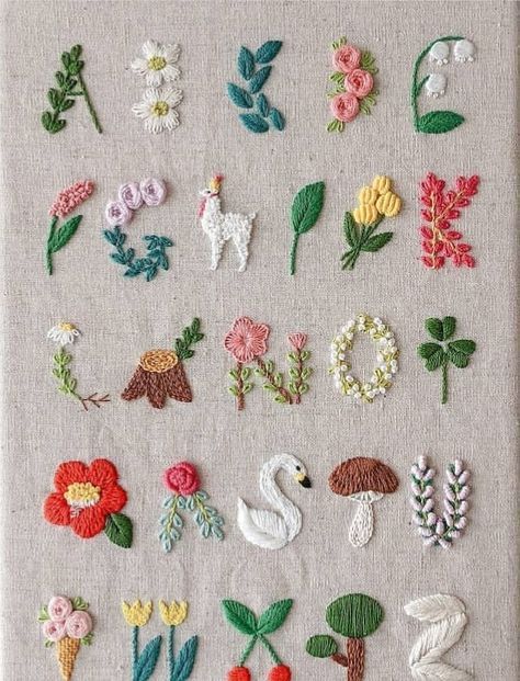 Embroidery Stitches Flowers, Lakaran Fesyen, Simpul Makrame, Corak Menjahit, Embroidery Stitches Beginner, Pola Bordir, Diy Broderie, Embroidery Stitches Tutorial, Pola Sulam