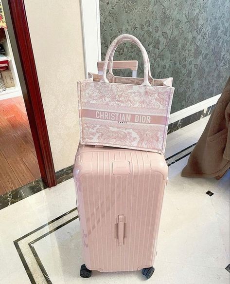 Cute Luggage, Dior Book Tote, Girly Bags, Luxury Purses, Fancy Bags, Pretty Bags, Cute Bags, Suitcases, Lady Dior