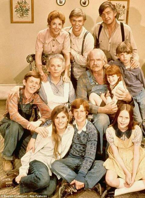 Ellen Corby, Ralph Waite, Madeline Zima, The Waltons Tv Show, Richard Thomas, The Waltons, 1970s Tv Shows, John Boy, Walton Family