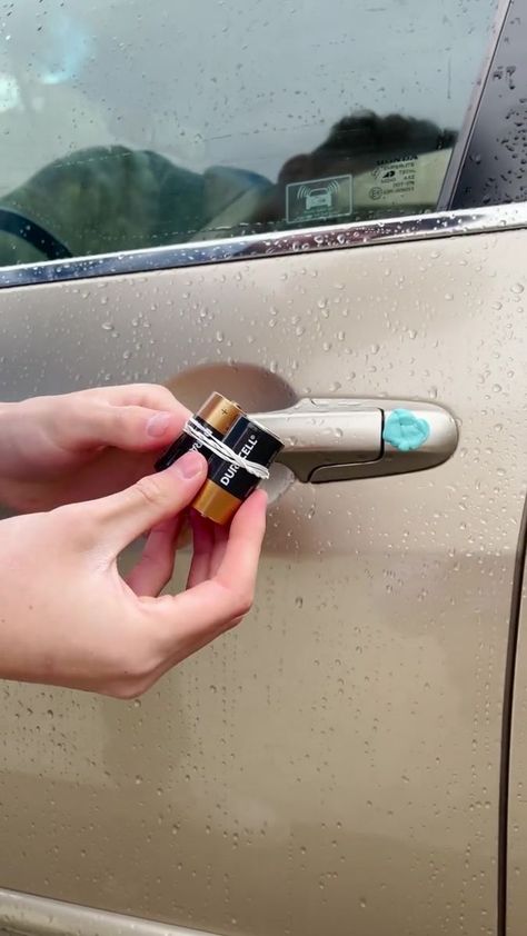 Three steps to open your car in a emergency! | motor car | Three steps to open your car in a emergency! | By Vu Bros Create Open Locked Car Door, Open Car, Woman Tips, Handyman Projects, Handy Woman, Opening Car, Car Hacks, Hybrid Car, Locks & Key