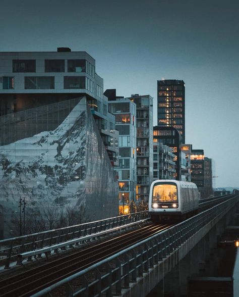 Live From Copenhagen on Instagram: “Metro passing the mountain dwellings 📸 @martinfjord” Mountain Dwellings, Denmark Copenhagen, Village People, Days Of The Year, Winter Solstice, The Mountain, Copenhagen, Skyscraper, Denmark