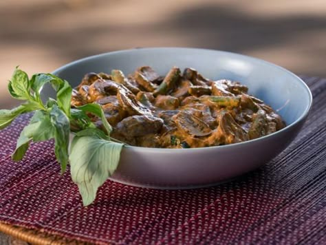 Thai Red Curry Guys Ranch Kitchen, Aarti Sequeira, Thai Red Curry Recipe, Red Curry Recipe, Ranch Recipes, Ranch Kitchen, Chop Sticks, The Food Network, Thai Cooking