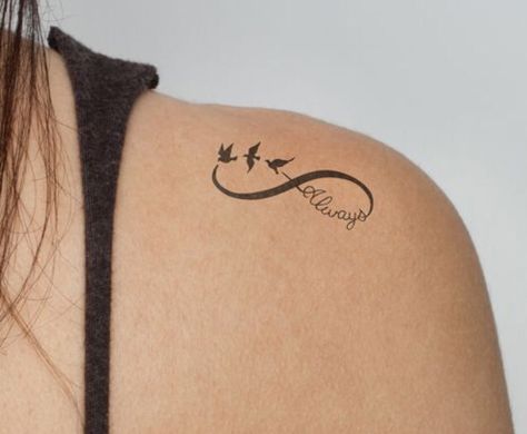 Tattoo idea: 3 birds, always friends, birds of a feather flock together Infinity Tattoo Designs, Foot Tattoos For Women, Inspiration Tattoos, Infinity Tattoos, Disney Tattoo, Three Birds, Tattoo Feminina, Feather Tattoos, Family Tattoos