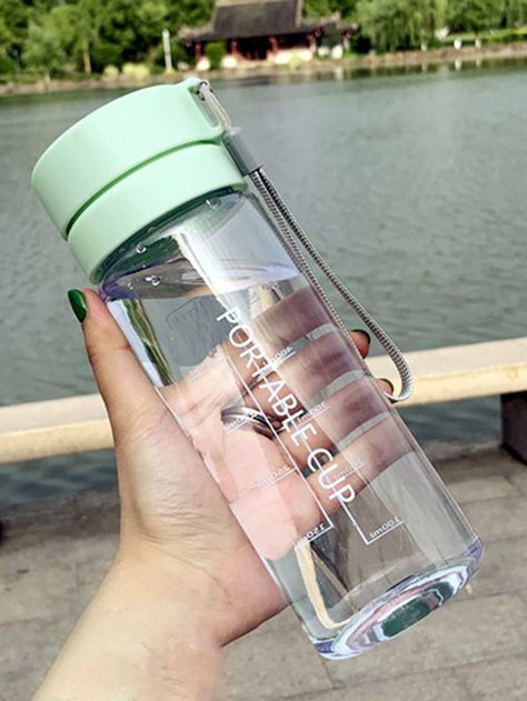 Green  Collar  PC Letter  Embellished   Kitchen & Dining Cute Water Bottles For School, Korean Bottle, Metal Water Bottles, Girly Backpacks, Fancy Water Bottles, Trendy Water Bottles, Straw Bottle, Cute Coffee Cups, Metal Water Bottle