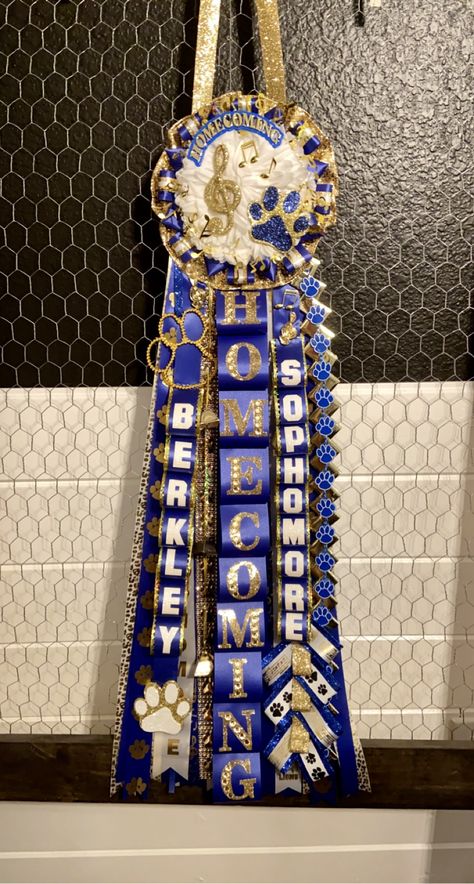 Hoco Ribbon Ideas, Simple Homecoming Mums Diy, Cheer Mum Ideas, Basketball Mums Homecoming, Crossbody Mums Homecoming, Homecoming Mum Supplies, Sash Homecoming Mums Diy, Senior Mums Homecoming Blue And White, Blue And Gold Homecoming Mums